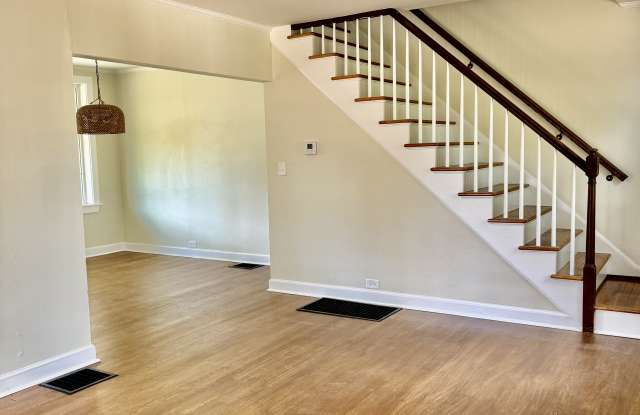 600 14th Street West