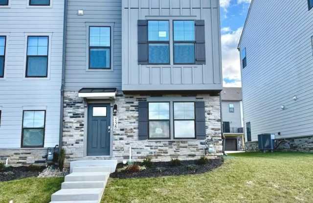 Photo of 738 COMPASS Way