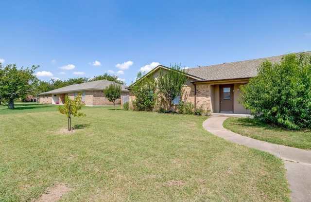 1203 N Nolan River Road