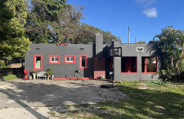 Photo of 597 NW 69th St