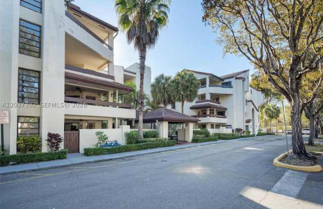9040 SW 125th Ave