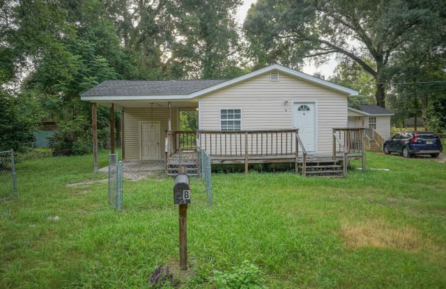 4807 SW Center - 4807 Center Dr, Leon County, FL 32305