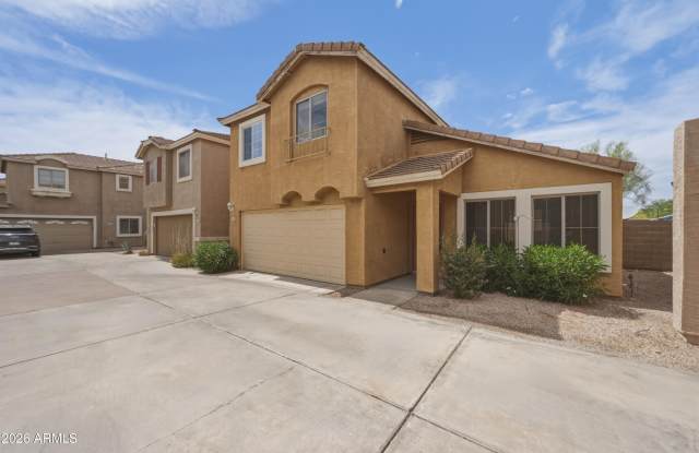21862 N 40TH Place