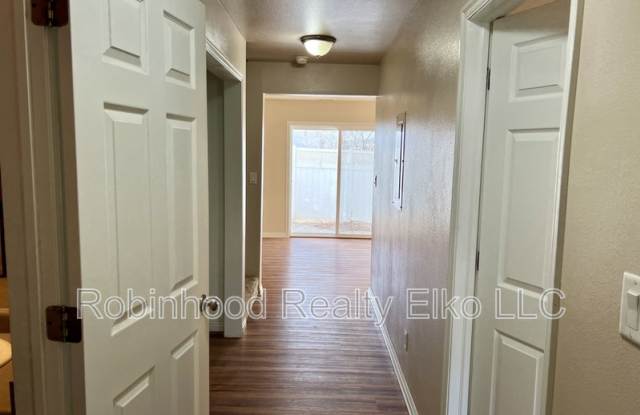 1640 Winchester Drive - B