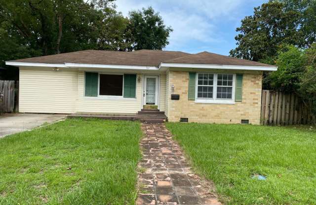 362 Porter Ave - 362 Porter Avenue, Biloxi, MS 39530