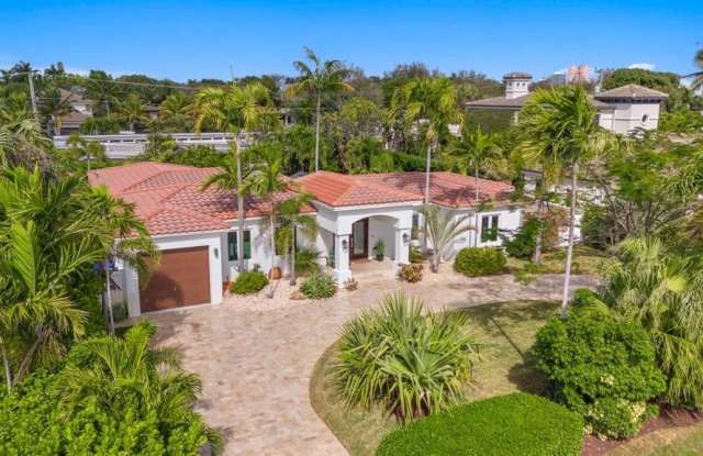 Photo of 2317 NE 12th St