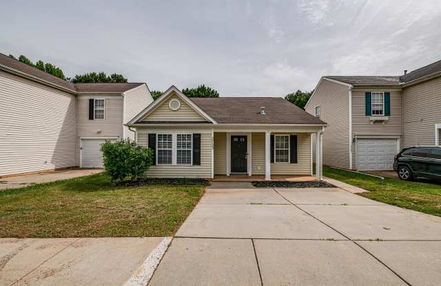 Photo of 2723 Oasis Lane