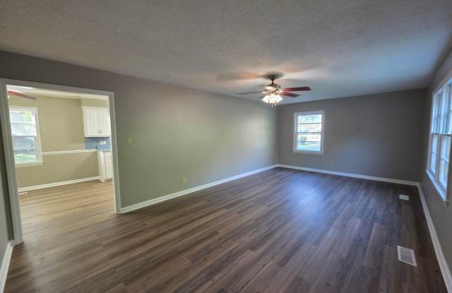 Choose Your Move-In Special!