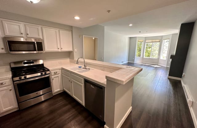 300 Caldecott Ln Unit 111 - 300 Caldecott Lane, Oakland, CA 94618