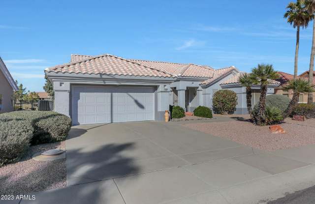 13808 W PARADA Drive