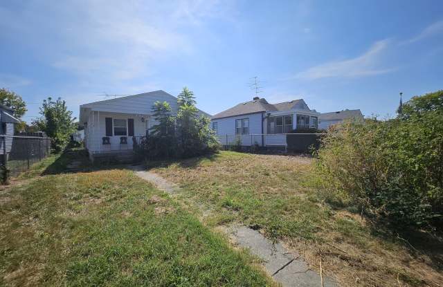 Photo of 1837 East Legrande Avenue