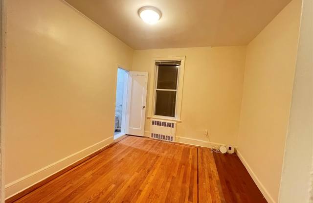 30-06 85th Street unit: 2Nd Fl
