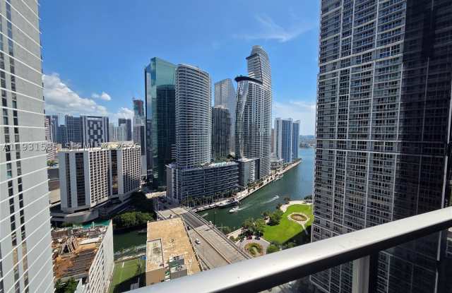 500 Brickell Ave