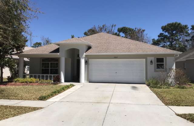 Photo of 15807 Leatherleaf Ln