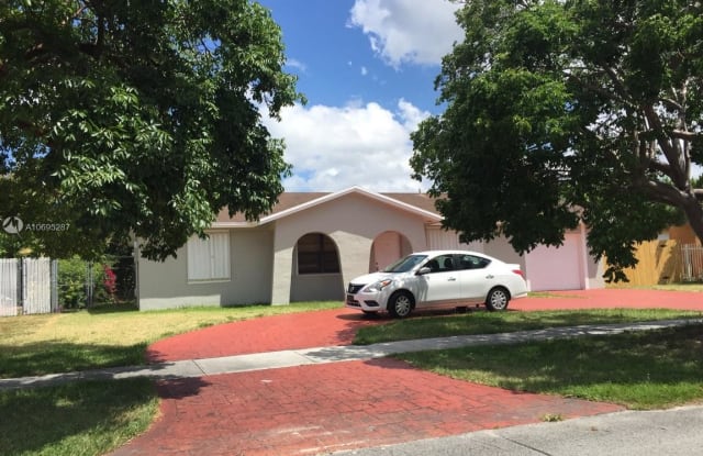 6951 SW 148th Ave - 6951 Southwest 148th Avenue, Kendall West, FL 33193