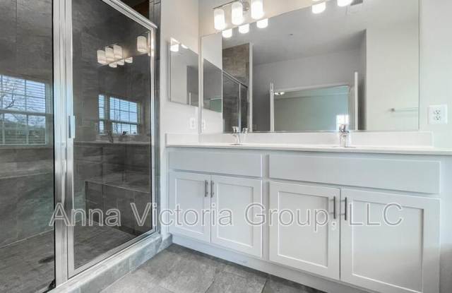 15501 Newtonmore Lane