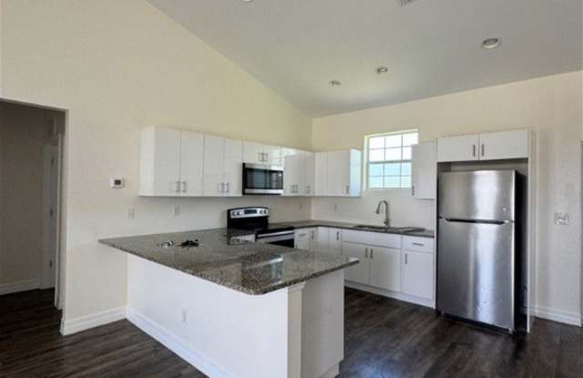 8036 Buttercup Circle