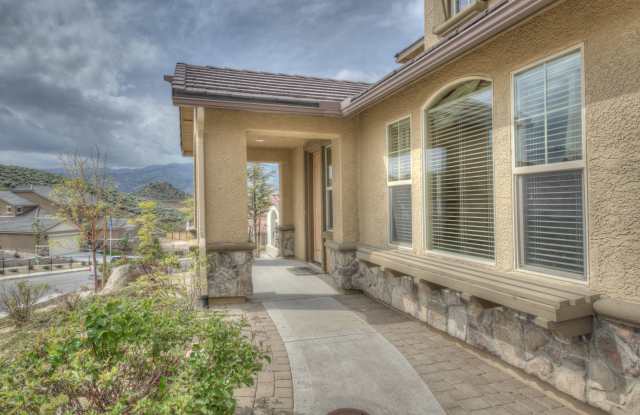 Beautiful former Meritage model home in the heart of Somersett. 4bed/3.5bath/3car 3764sf