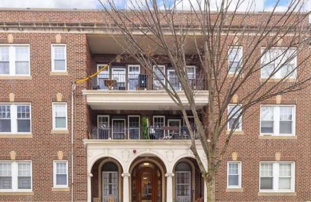 14 Melvin Ave