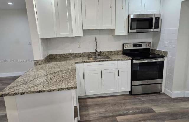 Photo of 2551 Northeast 7th Terrace