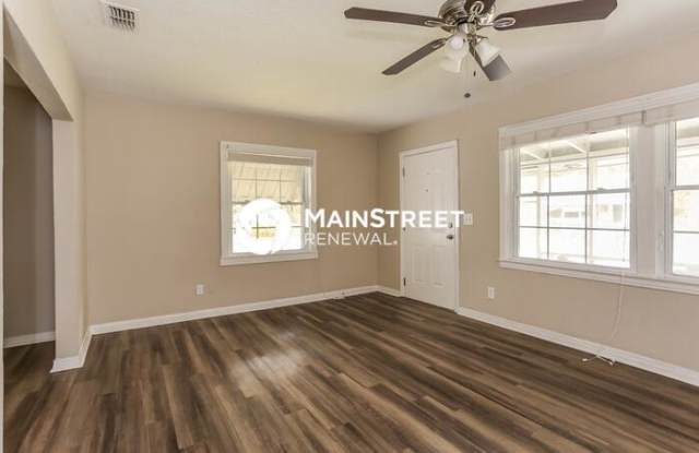 3114 North 3rd Street Circle