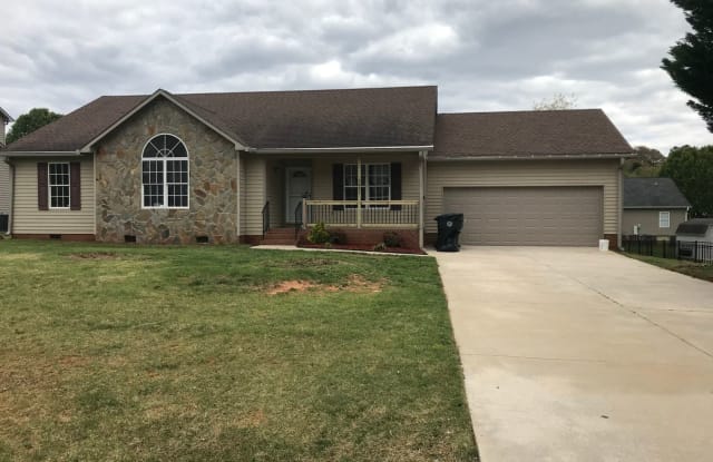 2807 HORSESHOE BEND RD - 2807 Horseshoe Bend Road, Asheboro, NC 27317