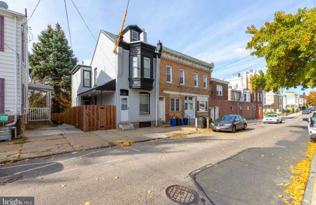 Photo of 4360 PECHIN Street