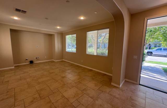 Charming 3-Bedroom Coastal Retreat