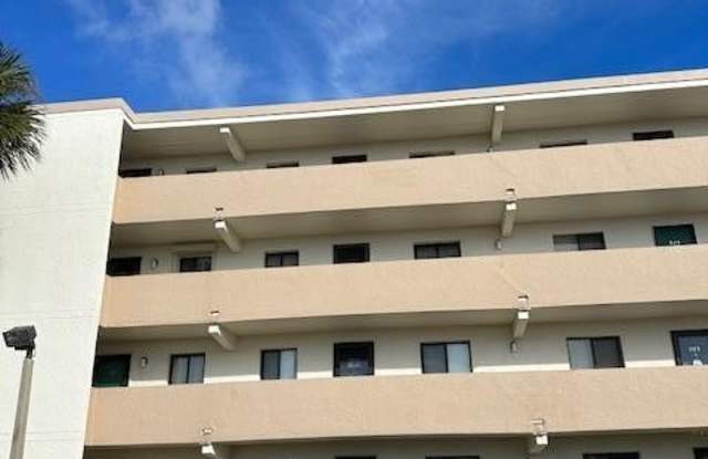 2465 S Washington Avenue unit: 302