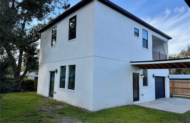 1516 1/2 59TH STREET N