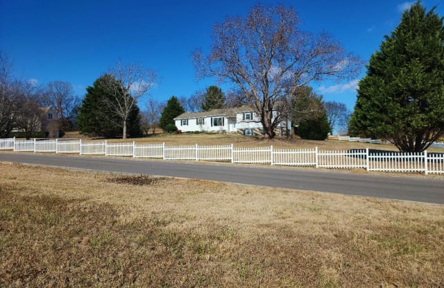 145 Giffin Circle - 145 Giffen Circle, Loudon County, TN 37774