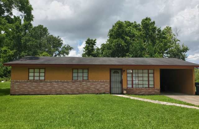 7725 Helbig Rd Beaumont, TX 77708