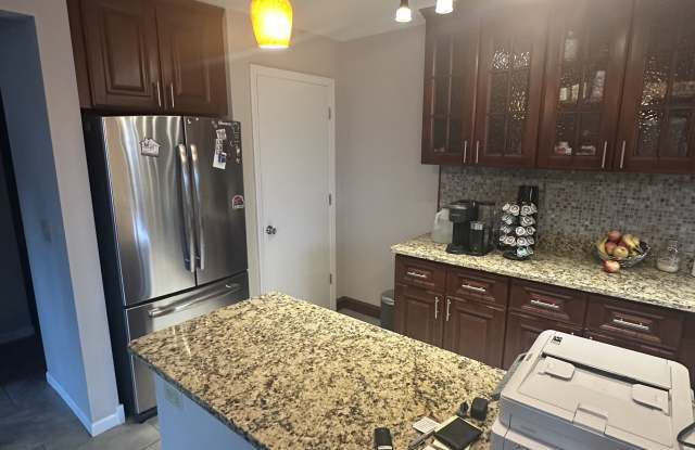 1912 Dupont Ave S Unit 304 - 304