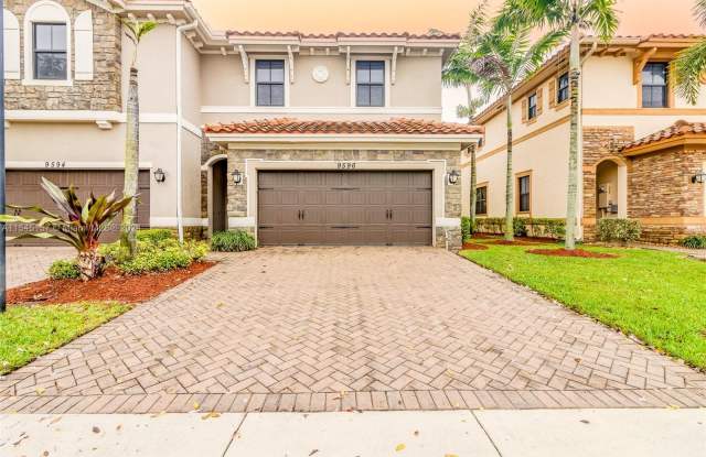 9596 S Town Parc Cir S - 9596 Town Parc Circle South, Parkland, FL 33076