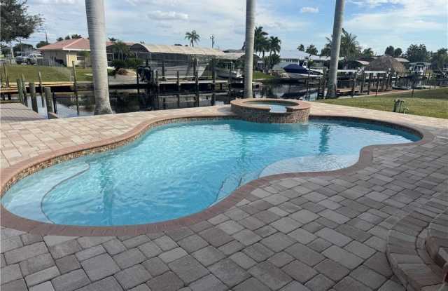 Photo of 5241 SW 2nd Place