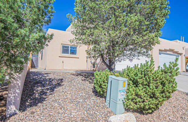 11311 Campo Del Oso Avenue NE