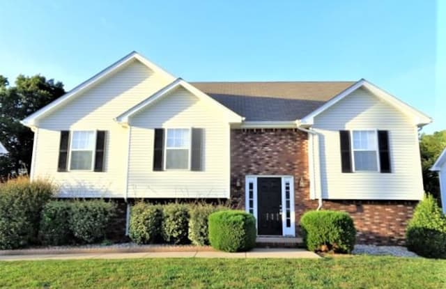 1732 Ridge Runner Ct - 1732 Ridge Runner Court, Clarksville, TN 37042