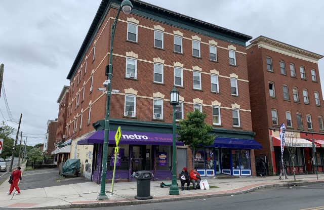 Photo of 743 Park Street, Apt 4E