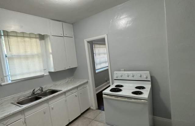 Photo of Fully Renovated 2/1 Single Family Ready to Move In!!!