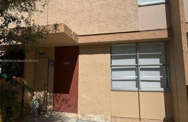 Photo of 6007 SW 69th St