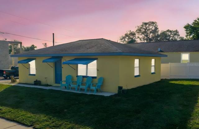 Photo of 103 E PARK STREET