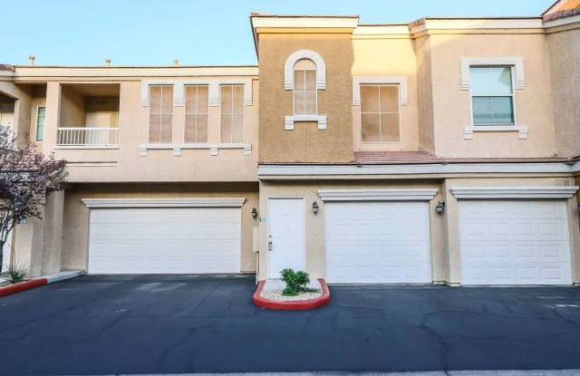 Spacious 2 Bedrooms Condo with 2 full Bathrooms! - 9975 Peace Way, Spring Valley, NV 89147