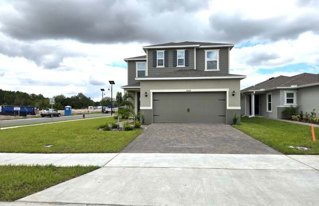 2 Story in The Sanctuary on Corner Lot
