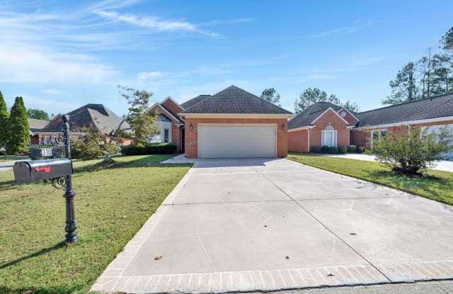 Photo of 310 Willow Crest Ln