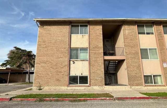 GET $500 OFF THE FIRST MONTHS RENT!!!