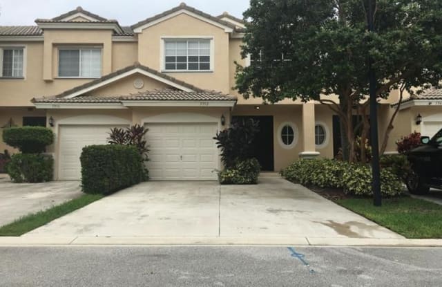 5952 NW 47th Ter - 5952 Northwest 47th Terrace, Coconut Creek, FL 33073