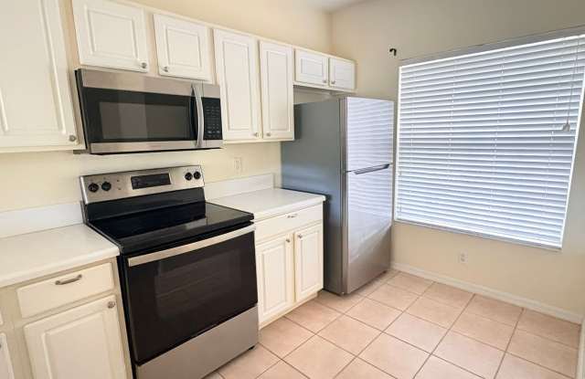 2/2.5 Townhome in Fort Myers for Rent