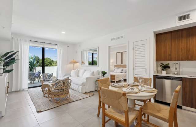 Westgate on University