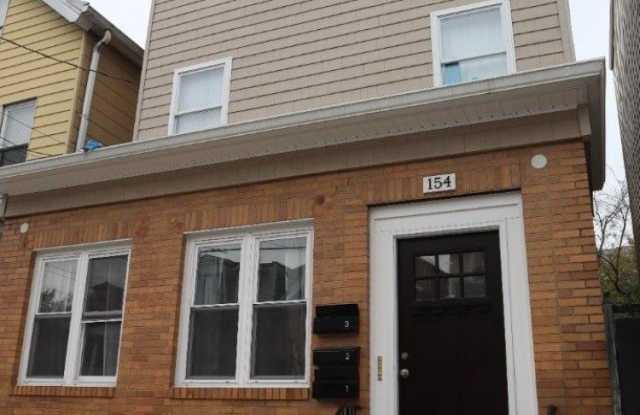 Photo of 154 Garside St 1st Fl.