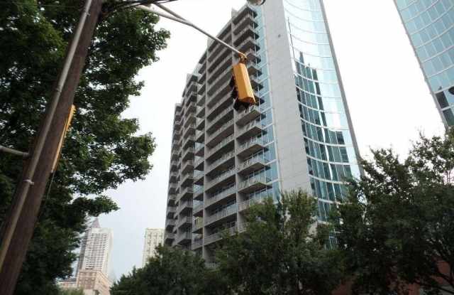 950 W Peachtree Street NW